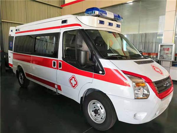 句容市福特V362救护车